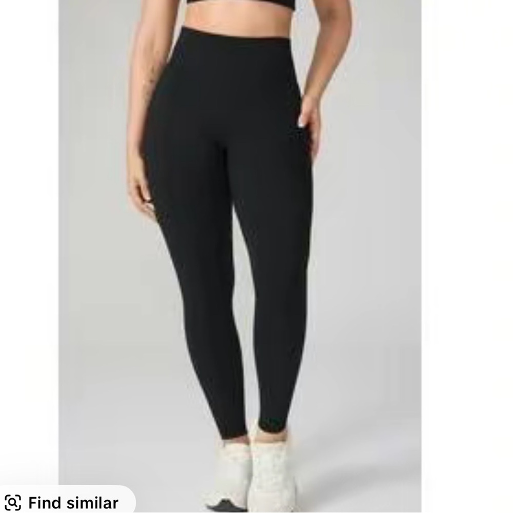 NWT unissu no front seam Leggings